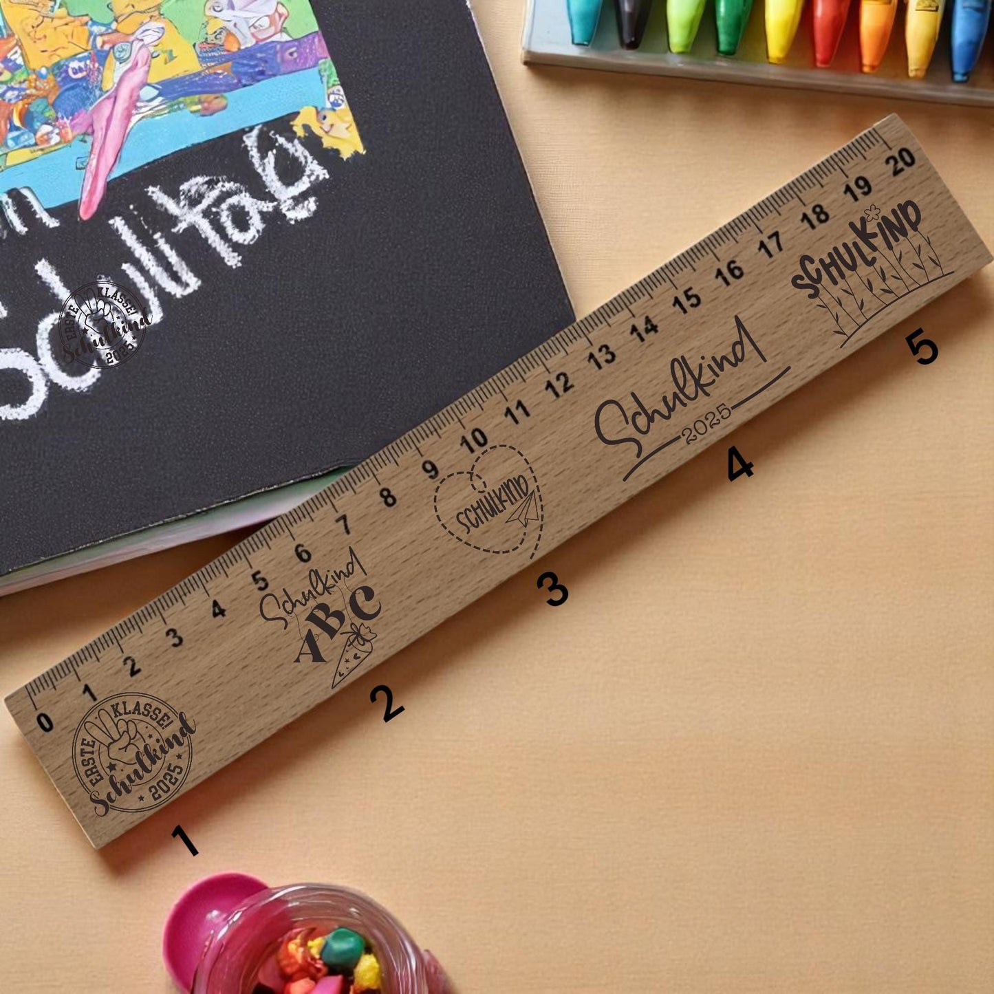 Individuelles Kinderlineal 20 cm aus Buchenholz