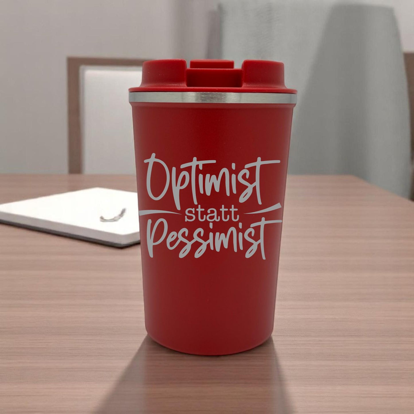 Thermobecher mit Spruch-Gravur aus recyceltem Edelstahl