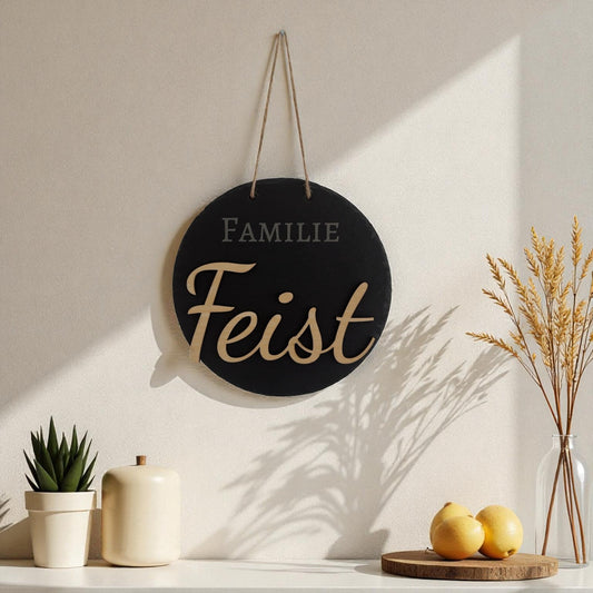 Namensschild aus Schiefer und Holz